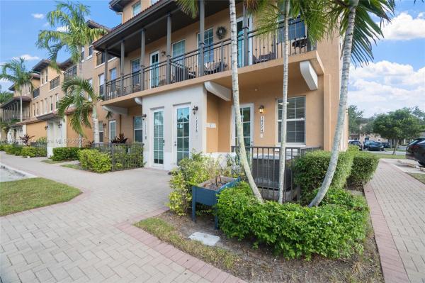 Cobblestone, 14774 SW 10th St #10502, Pembroke Pines, Florida 33027, image 1
