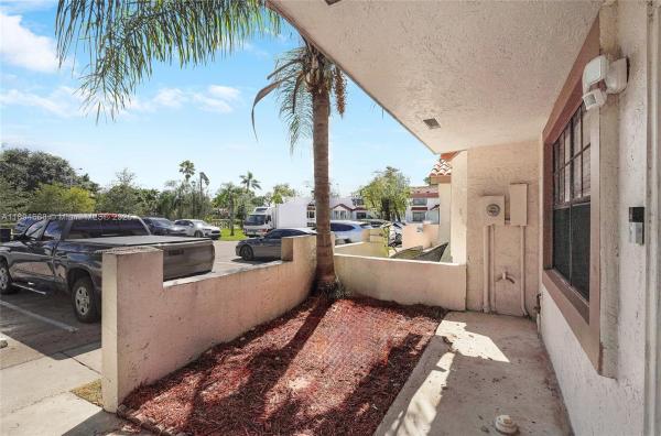 Welleby Springs, 9435 NW 42nd St, Sunrise, Florida 33351, image 2