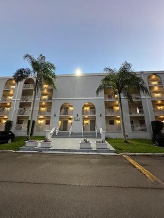 French Villas, 7980 N French Dr #3-406, Pembroke Pines, Florida 33024, image 1