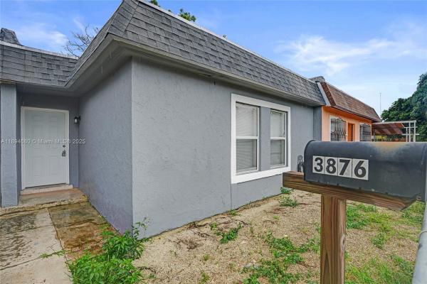 Vista Verde, 3876 NW 207th Street Rd, Miami Gardens, Florida 33055, image 1