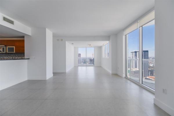 Vizcayne South, 253 NE 2nd St #3902, Miami, Florida 33132, image 2