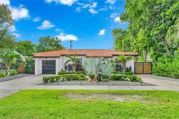 Cinema Park Country Club Estates, 430 Cardinal St, Miami Springs, Florida 33166, image 1