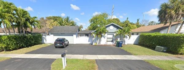 14213 SW 152nd Ter, Unincorporated Dade County, Florida 33177, image 1