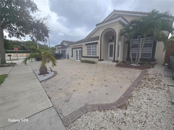 Alameda North, 8714 NW 153rd Ter, Miami Lakes, Florida 33018, image 3