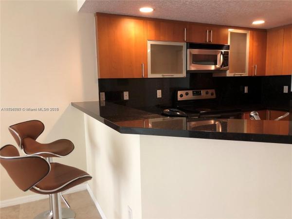 Hallandale Yacht Club, 201 Golden Isles Dr #210, Hallandale Beach, Florida 33009, image 1