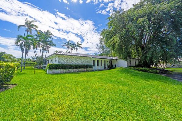 Old Cutler West, 8330 SW 171st St, Palmetto Bay, Florida 33157, image 1