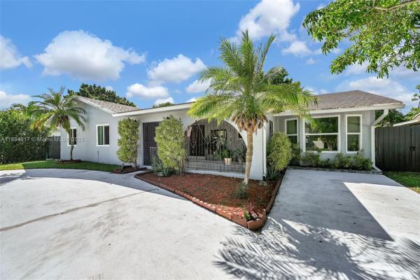 11110 SW 167th St, Unincorporated Dade County, Florida 33157, image 1