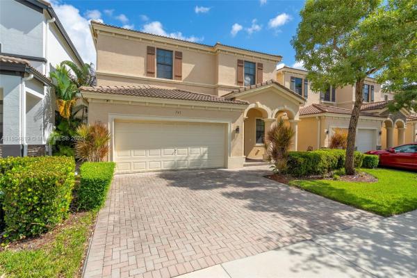 Champion Lakes, Ives Estates, Florida 33179, image 3