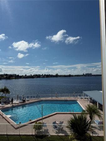 Point East, 3010 Marcos Dr #R310, Aventura, Florida 33160, image 2