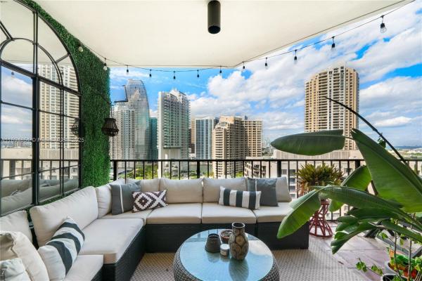 Brickell Key One, 520 Brickell Key Dr #APH00, Miami, Florida 33131, image 1