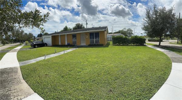 Benson Manor, 10610 SW 204th Ter, Cutler Bay, Florida 33189, image 3