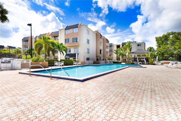 7725 SW 86th St #A1-324, Unincorporated Dade County, Florida 33143, image 1