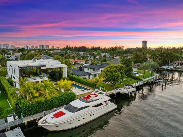 Golden Isles, 478 Tamarind Dr, Hallandale Beach, Florida 33009, image 2
