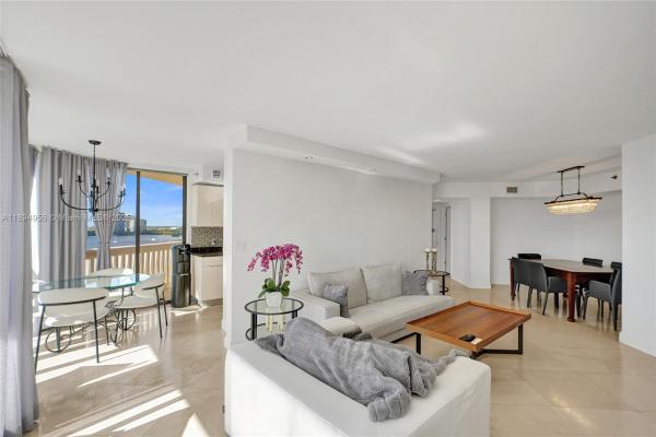 1000 Island Boulevard, 1000 W Island Blvd, Aventura, Florida 33160, image 1
