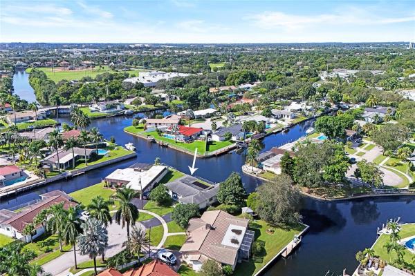 Plantation Isles, 6091 SW 14th St, Plantation, Florida 33317, image 2