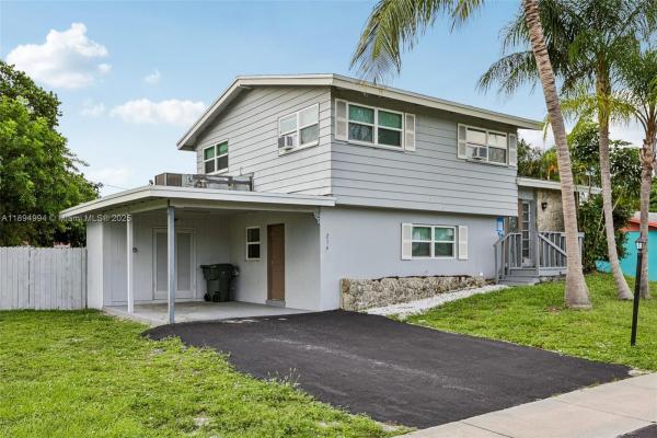 214 SW 4th St, Boca Raton, Florida 33432, image 3