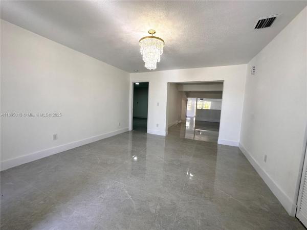 Kenmore Villas, 3952 SW 136th Ave, Tamiami, Florida 33175, image 3