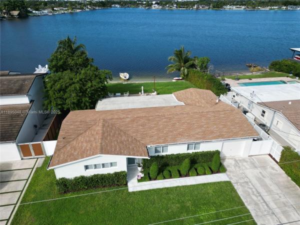 17500 NW 82nd Ct, Hialeah, Florida 33015, image 1