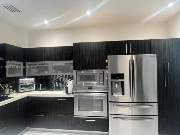 11281 NW 84th St, Doral, Florida 33178, image 1