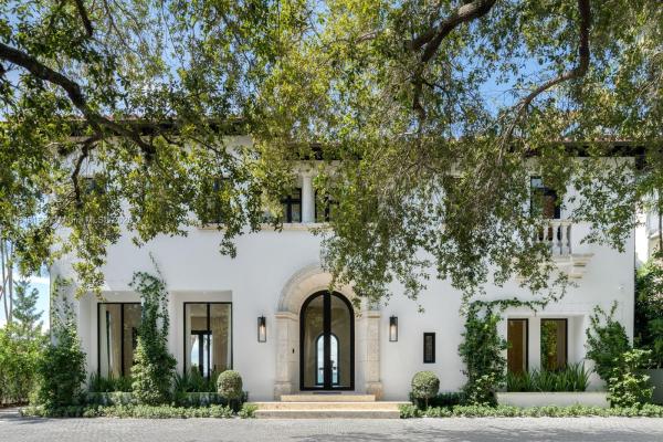 La Gorce Golf, 5300 N Bay Rd, Miami Beach, Florida 33140, image 1