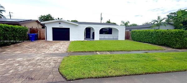 Boulevard Heights, 7321 Allen Dr, Hollywood, Florida 33024, image 1