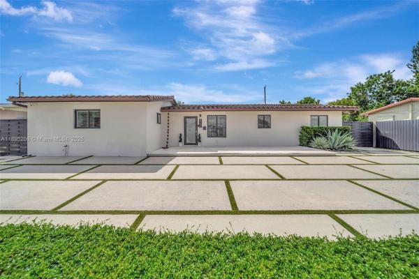 8340 NW 178th St, Hialeah, Florida 33015, image 1