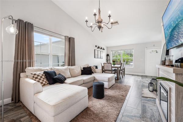 Villas Of Deerwood, 12525 SW 147th Ter, Three Lakes, Florida 33186, image 3