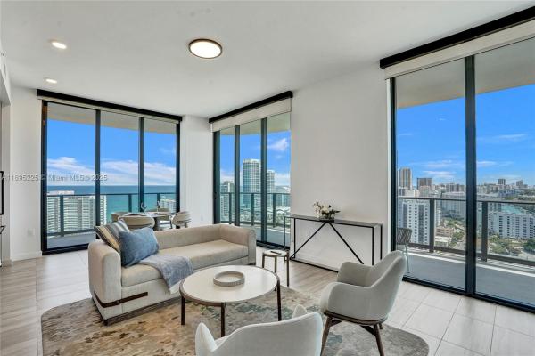 72 Park, Miami Beach, Florida 33141, image 1