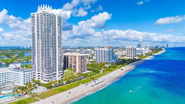 Akoya, 6365 Collins Ave #4002, Miami Beach, Florida 33141, image 1