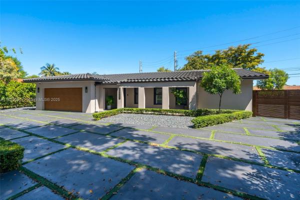 Loch Ness, 16511 Stonehaven Rd, Miami Lakes, Florida 33014, image 3