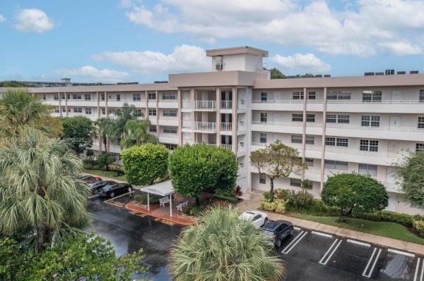 Palm-Aire Country Club 6, 3850 Oaks Clubhouse Dr #307, Pompano Beach, Florida 33069, image 1
