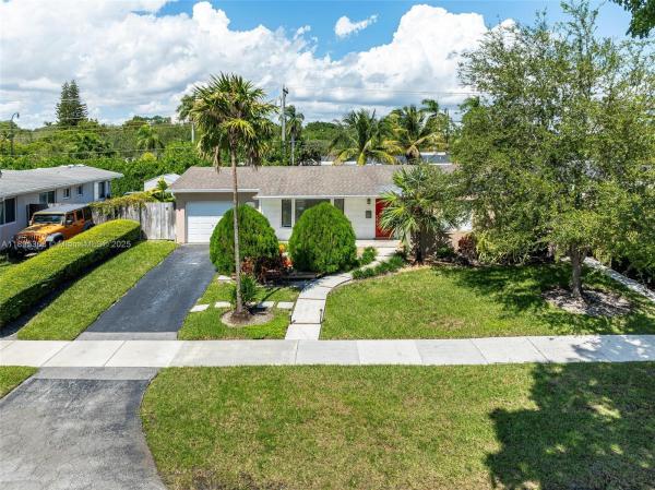 Whispering Pines Estates, 8761 Ridgeland Dr, Cutler Bay, Florida 33157, image 1
