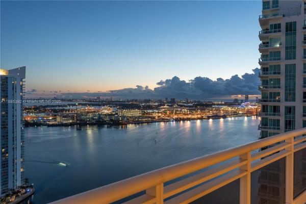 Carbonell, 901 Brickell Key Blvd #3607, Miami, Florida 33131, image 1