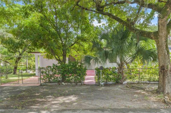 North Shore Heights, 12037 NW 8th Ave, North Miami, Florida 33168, image 1