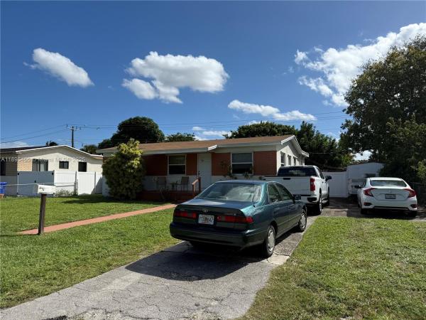 Driftwood Estates, 7508 Farragut St, Hollywood, Florida 33024, image 2