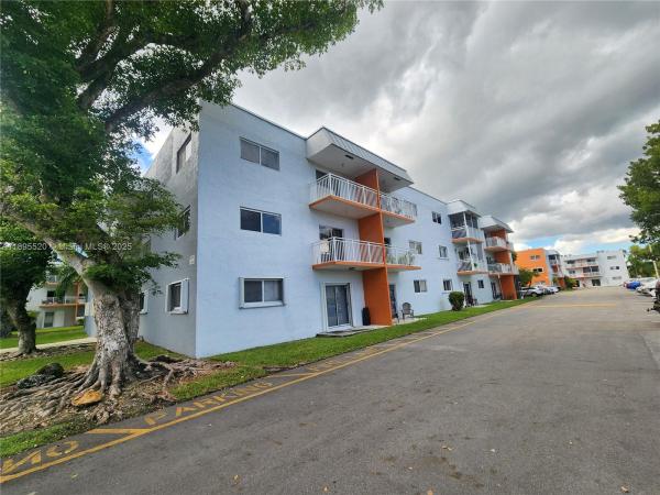 11309 SW 200th St #303-C, Unincorporated Dade County, Florida 33157, image 1
