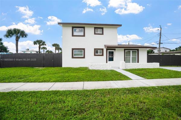 College, 301 SW 12th Ave, Dania Beach, Florida 33004, image 1