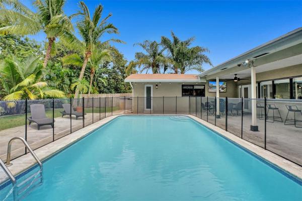Hollywood Hills, 4233 Van Buren St, Hollywood, Florida 33021, image 1