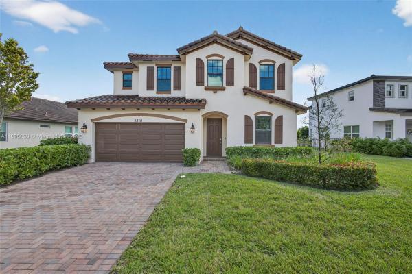 BellaSera, 1310 Whitcombe Dr, Royal Palm Beach, Florida 33411, image 1