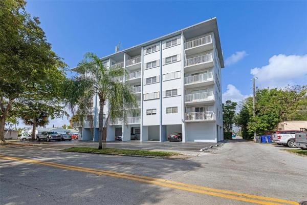 Princeton, 1701 Washington St #304, Hollywood, Florida 33020, image 1