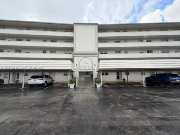 250 John F Kennedy Dr #303, Lake Worth, Florida 33462, image 1