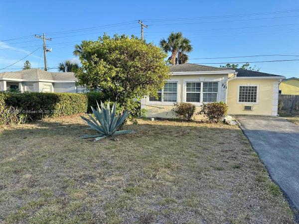 Blue Heron Park, 221 W 27th St, Riviera Beach, Florida 33404, image 1