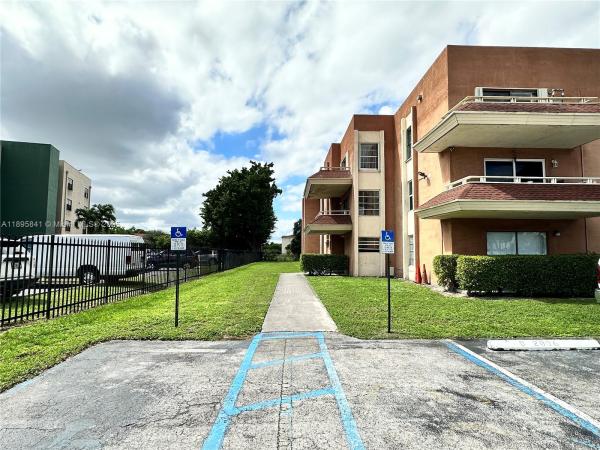 Hialeah, Florida 33015, image 1