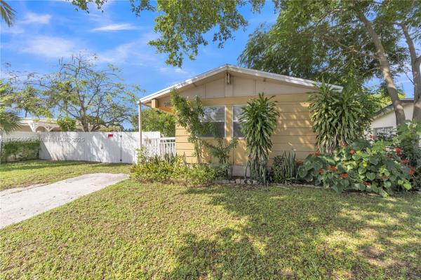 Hillmont Middle River Vista, 2005 NW 11th Ave, Fort Lauderdale, Florida 33311, image 1