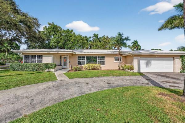 Plantation Gardens, 801 Holly Ln, Plantation, Florida 33317, image 2