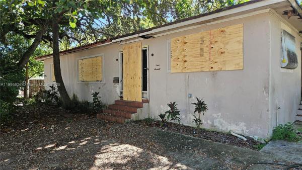 North Miami Gardens, 1570 NE 141st St, North Miami, Florida 33161, image 3