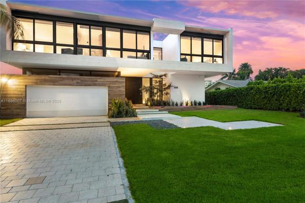 Golden Isles, 418 Sunset Dr, Hallandale Beach, Florida 33009, image 1