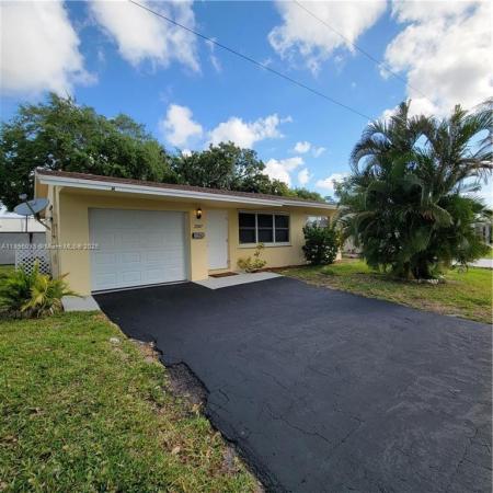 Tamarac Lakes North, 2507 NW 55th St, Tamarac, Florida 33309, image 2