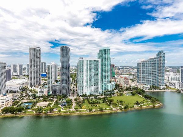 1800 Club, 1800 N Bayshore Dr #1505, Miami, Florida 33132, image 1