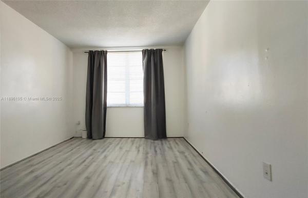 Arlen House West, 500 Bayview Dr #2127, Sunny Isles Beach, Florida 33160, image 1